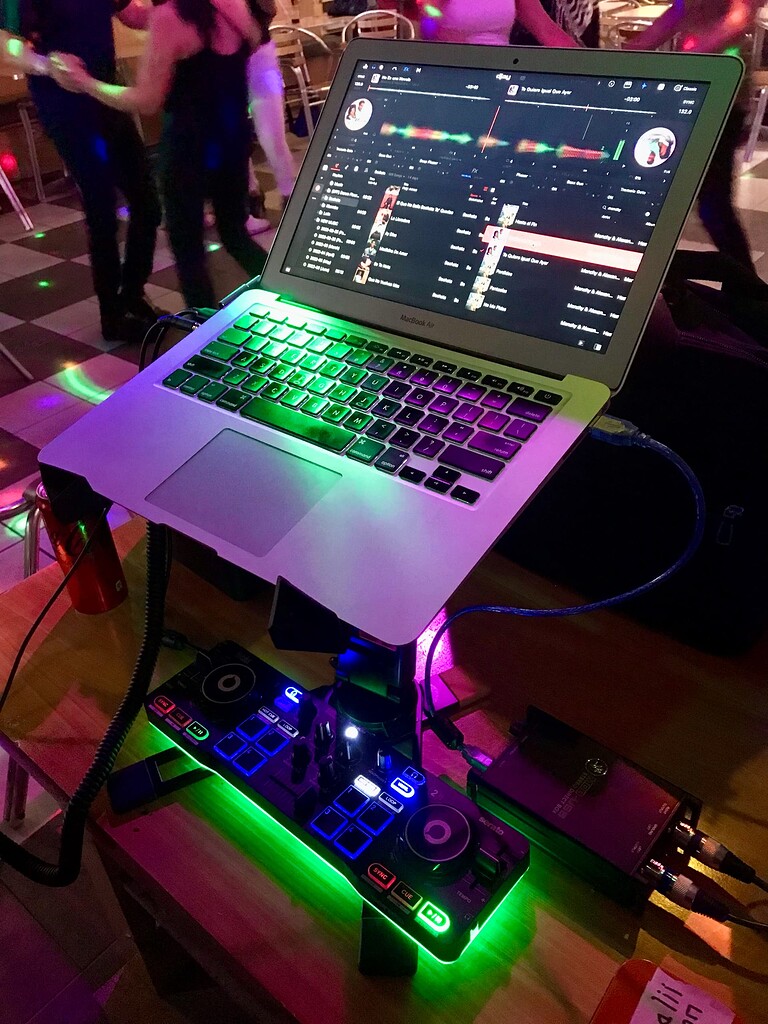 Hercules Starlight Controller Headphone Output Crackling with 2nd